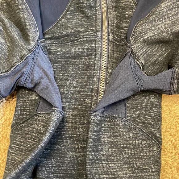 Lululemon Forme Jacket - Picture 7 of 8